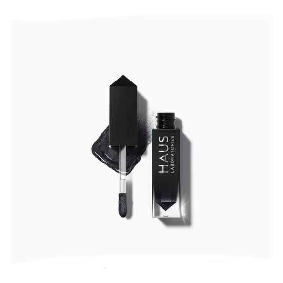 GLAM ATTACK LIQUID SHIMMER POWDER - Picture 1 of 4